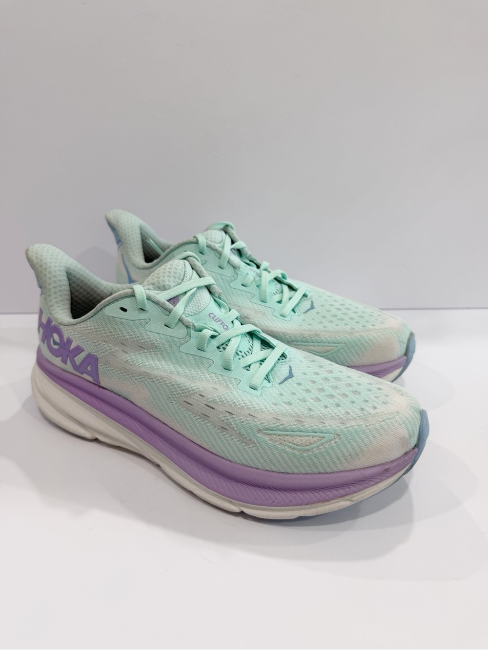 Hoka One One Wide Clifton 9 Women’s Shoes